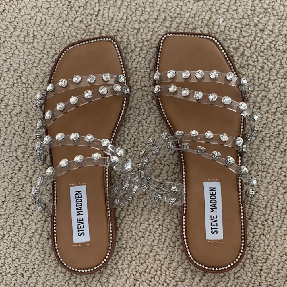 Steve Madden skyler clear flat sandals